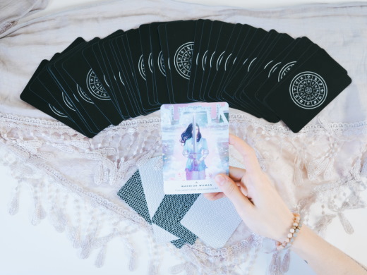 7 tarot tips every beginner reader needs to know